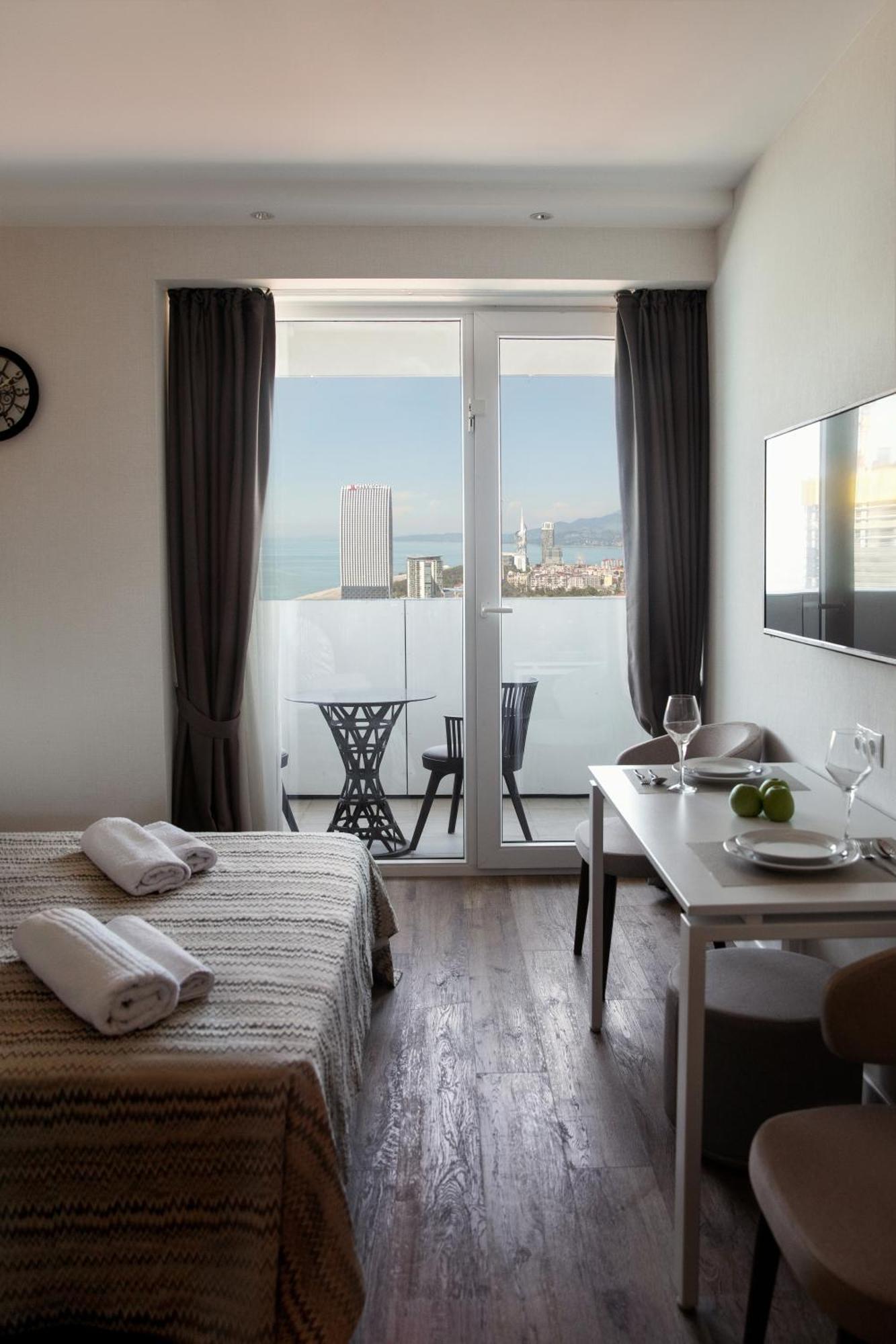 Onyx Palace Delux Batumi Esterno foto