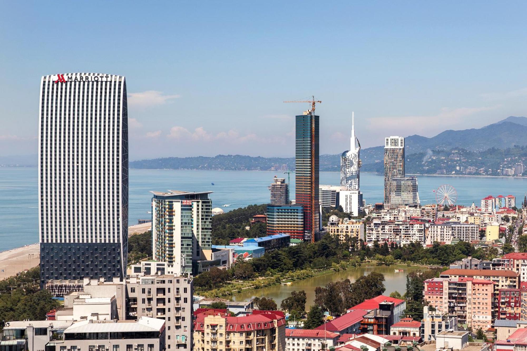 Onyx Palace Delux Batumi Esterno foto
