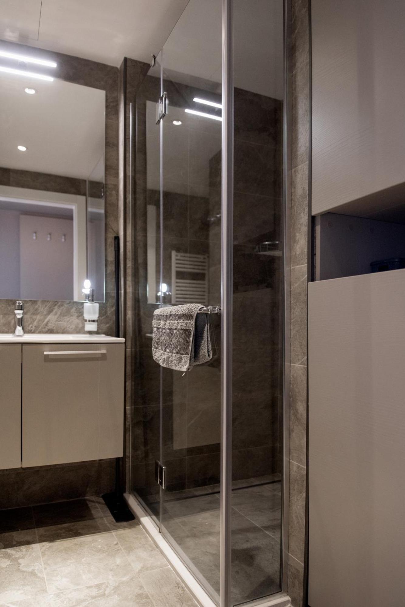 Onyx Palace Delux Batumi Esterno foto